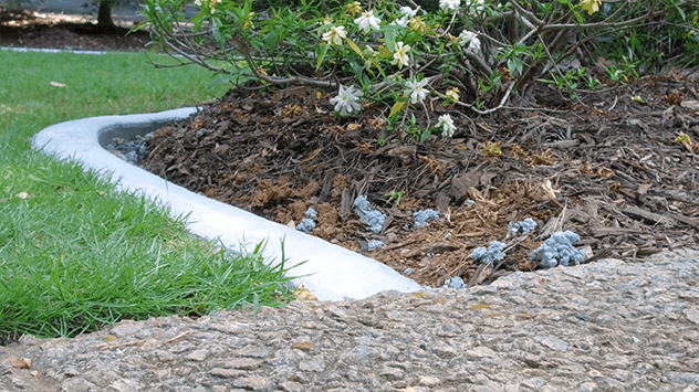 concrete lawn border